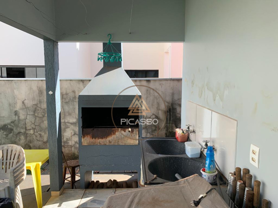 Imagens do imóveis Casa Á Venda Centro Sapezal
