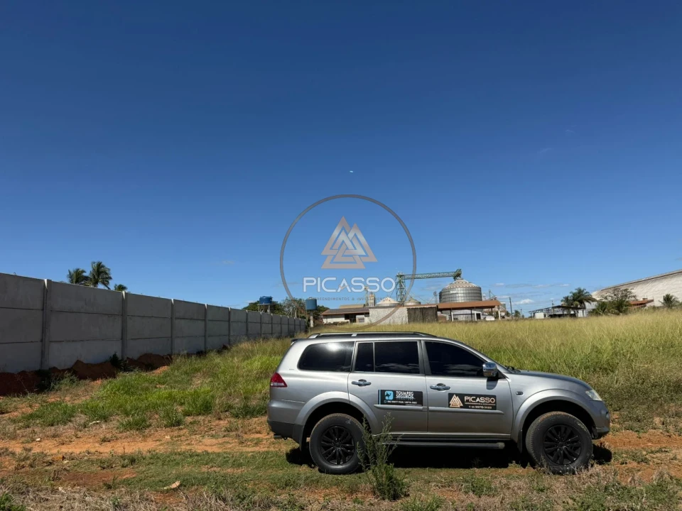 Imagens do imóveis TERRENO COMERCIAL NO BAIRRO INDUSTRIAL