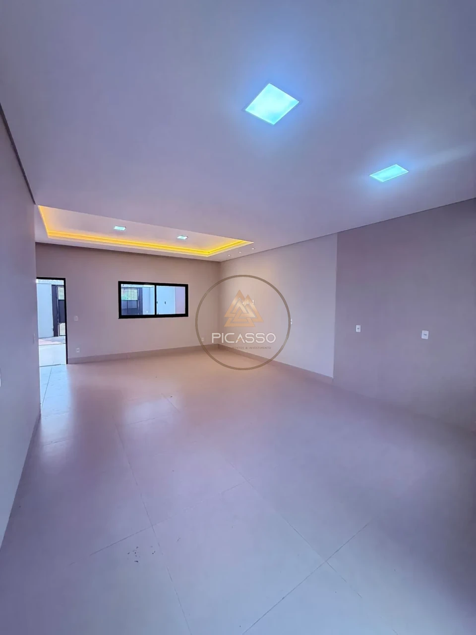 Imagens do imóveis CASA A VENDA NO JARDIM EUROPA III NOVA DE ÓTIMA  LOCALIZAÇÃO
