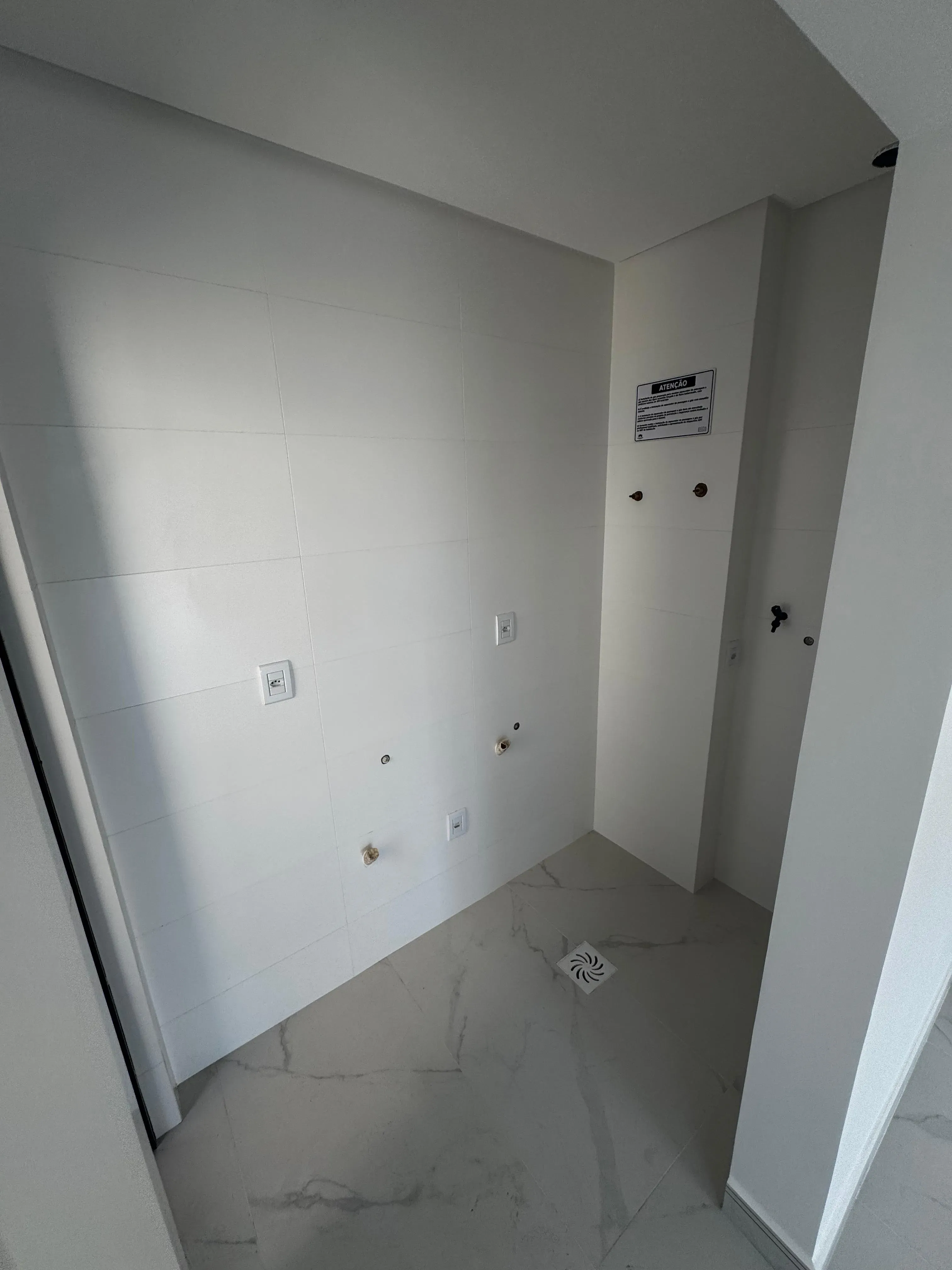 Imagens do imóveis Apartamento com 2 suítes e 2 vagas de garagem, no Perequê em Porto Belo