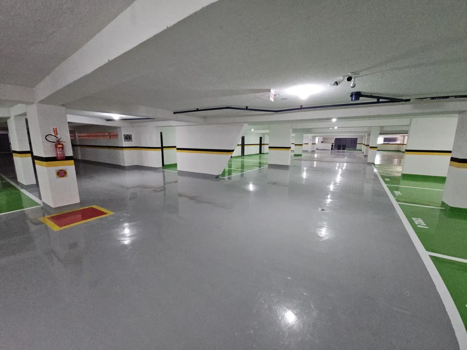 Imagens do imóveis Apartamento Alto Padrão com 4 suítes e 3 vagas de garagem na Meia Praia, Itapema