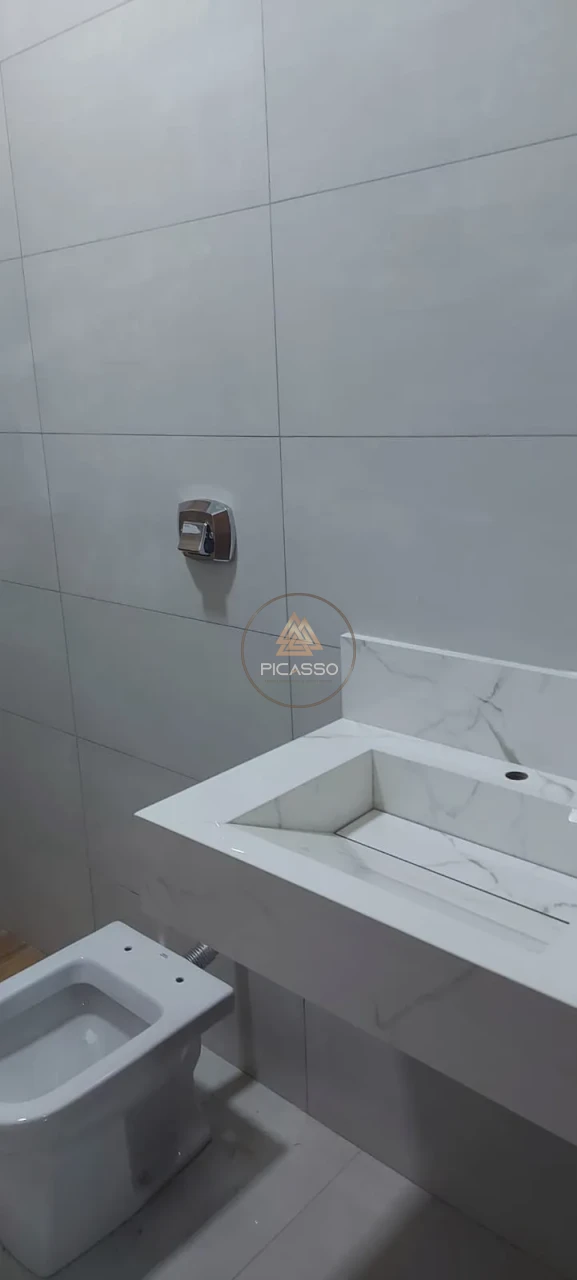 Imagens do imóveis Grande Casa No Santa Felicidade Com Otima Localização E Bairro