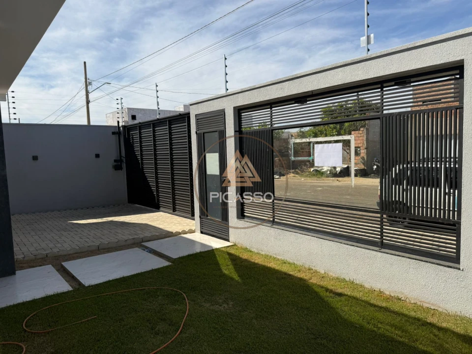 Imagens do imóveis Grande Casa No Santa Felicidade Com Otima Localização E Bairro