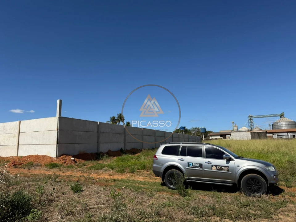 Imagens do imóveis TERRENO COMERCIAL NO BAIRRO INDUSTRIAL