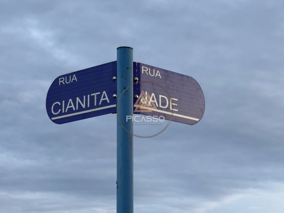 Imagens do imóveis Ágio Terreno De Esquina