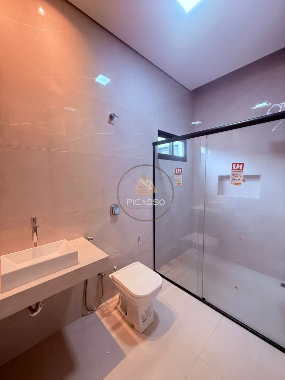 Imagens do imóveis CASA A VENDA NO JARDIM EUROPA III NOVA DE ÓTIMA  LOCALIZAÇÃO