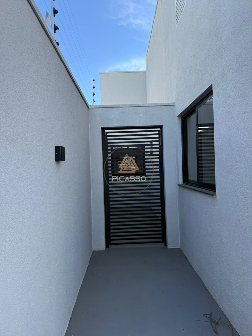 Imagens do imóveis Grande Casa No Santa Felicidade Com Otima Localização E Bairro
