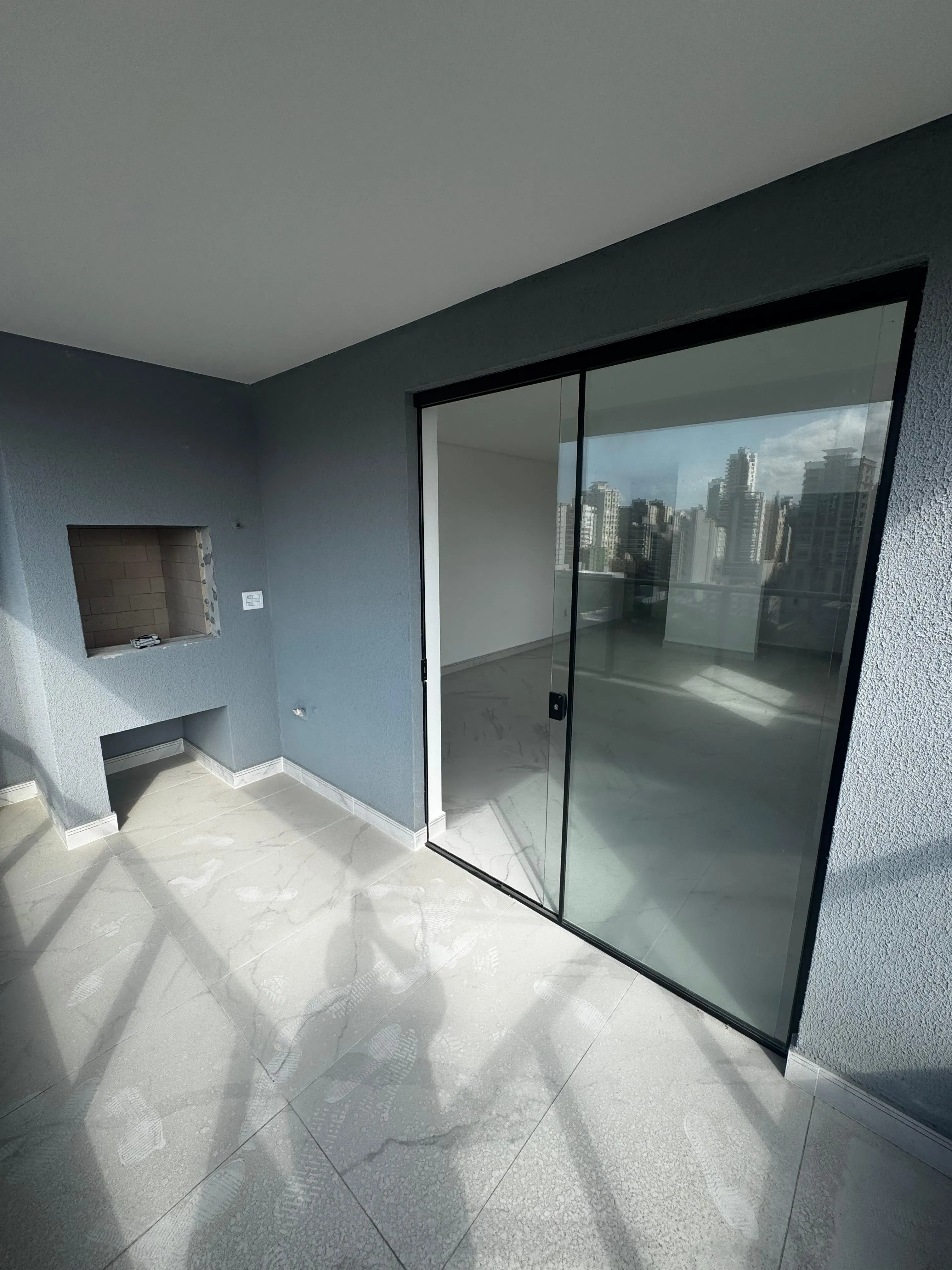 Imagens do imóveis Apartamento com 2 suítes, 2 vagas de garagem, no Perequê m Porto Belo