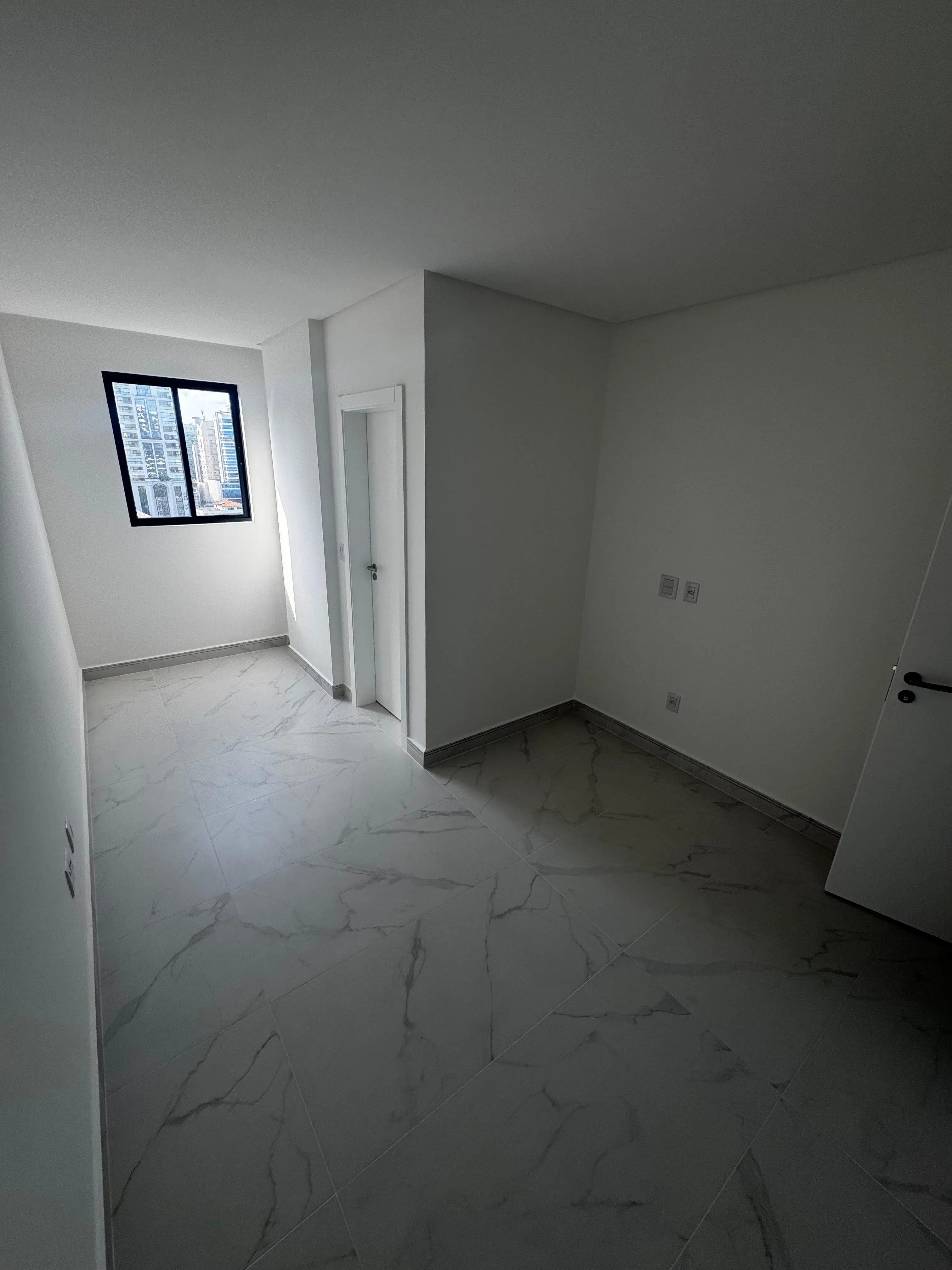 Imagens do imóveis Apartamento com 2 suítes, 2 vagas de garagem no Perequê em Porto Belo