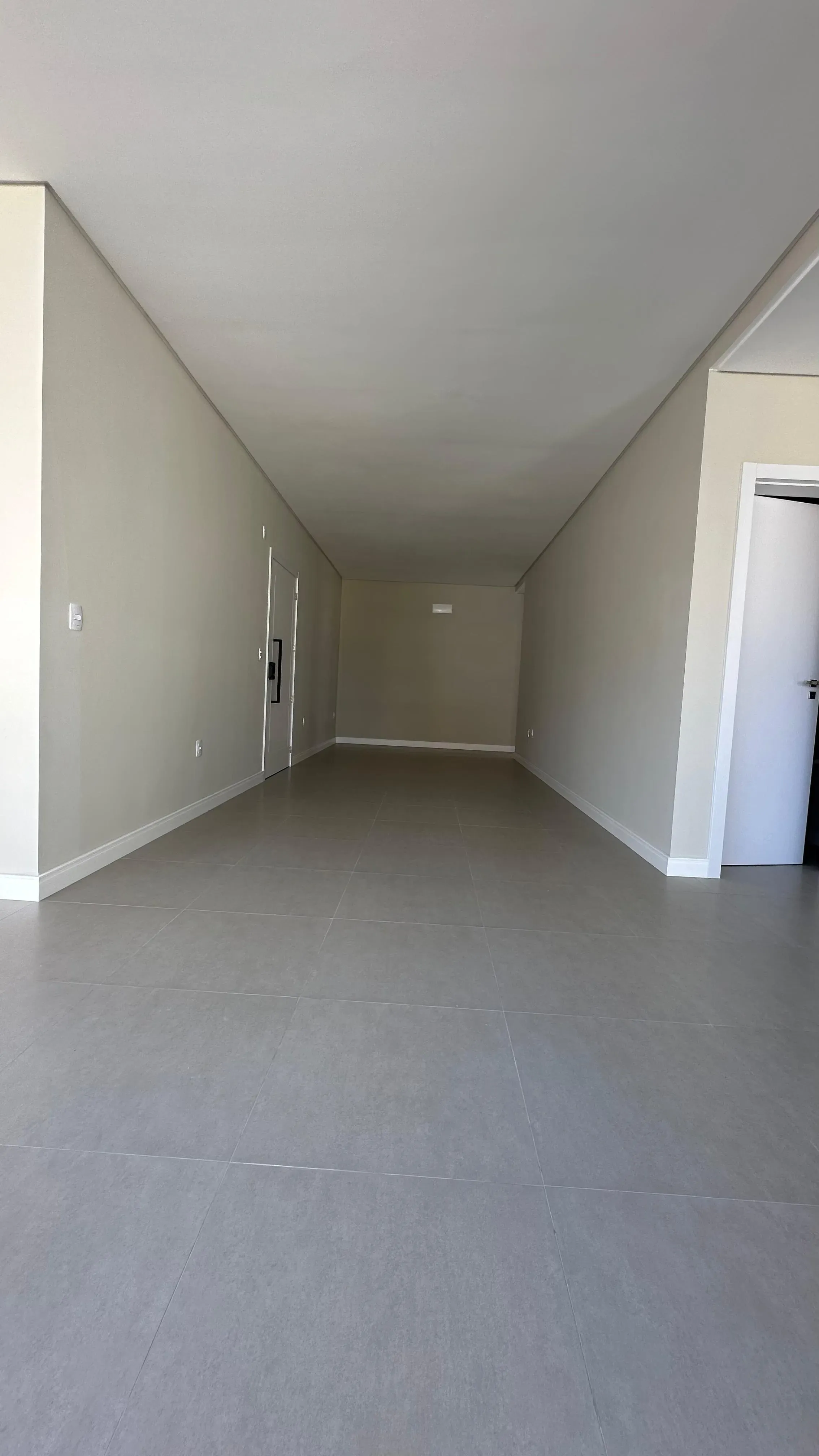 Imagens do imóveis Apartamento diferenciado com terraço! 03 Suítes Vaga dupla no térreo - Meia Praia -Itapema