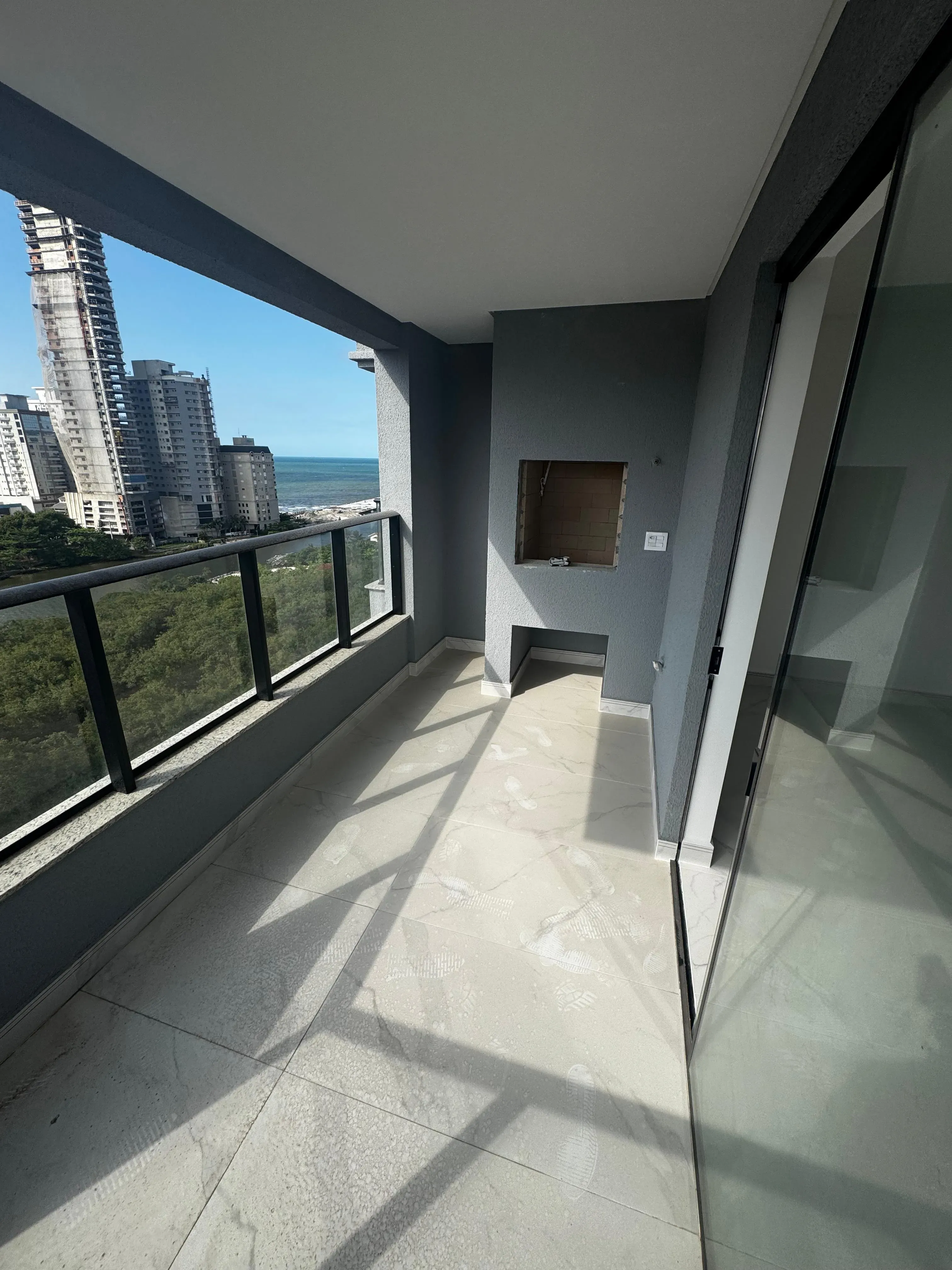 Imagens do imóveis Apartamento com 2 suítes, 2 vagas de garagem, no Perequê m Porto Belo