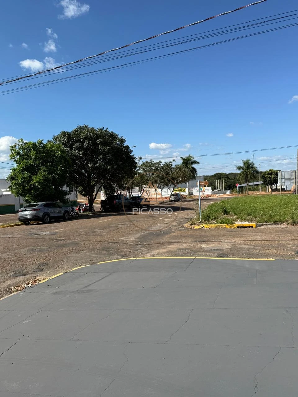 Imagens do imóveis pavilhão disponível para aluguel na av carnauba