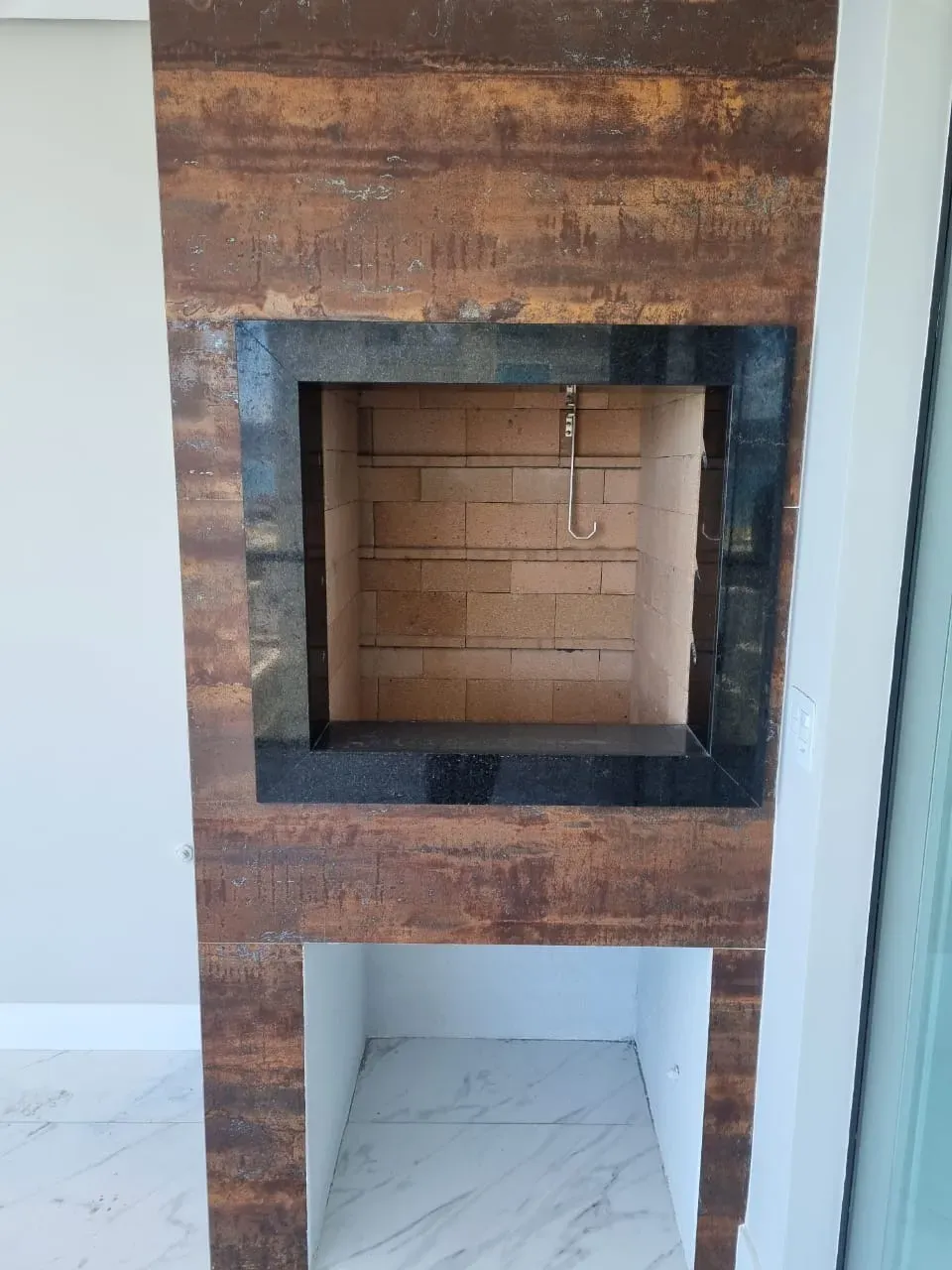 Imagens do imóveis Apartamento com 3 suítes e 3 vagas de garagem na Meia Praia em Itapema