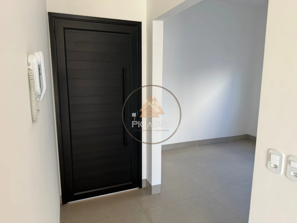 Imagens do imóveis Grande Casa No Santa Felicidade Com Otima Localização E Bairro
