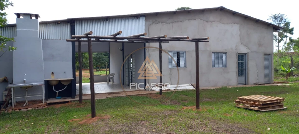 Imagens do imóveis Fazenda/Sítios/Chácaras À Venda 000 Poxoreu