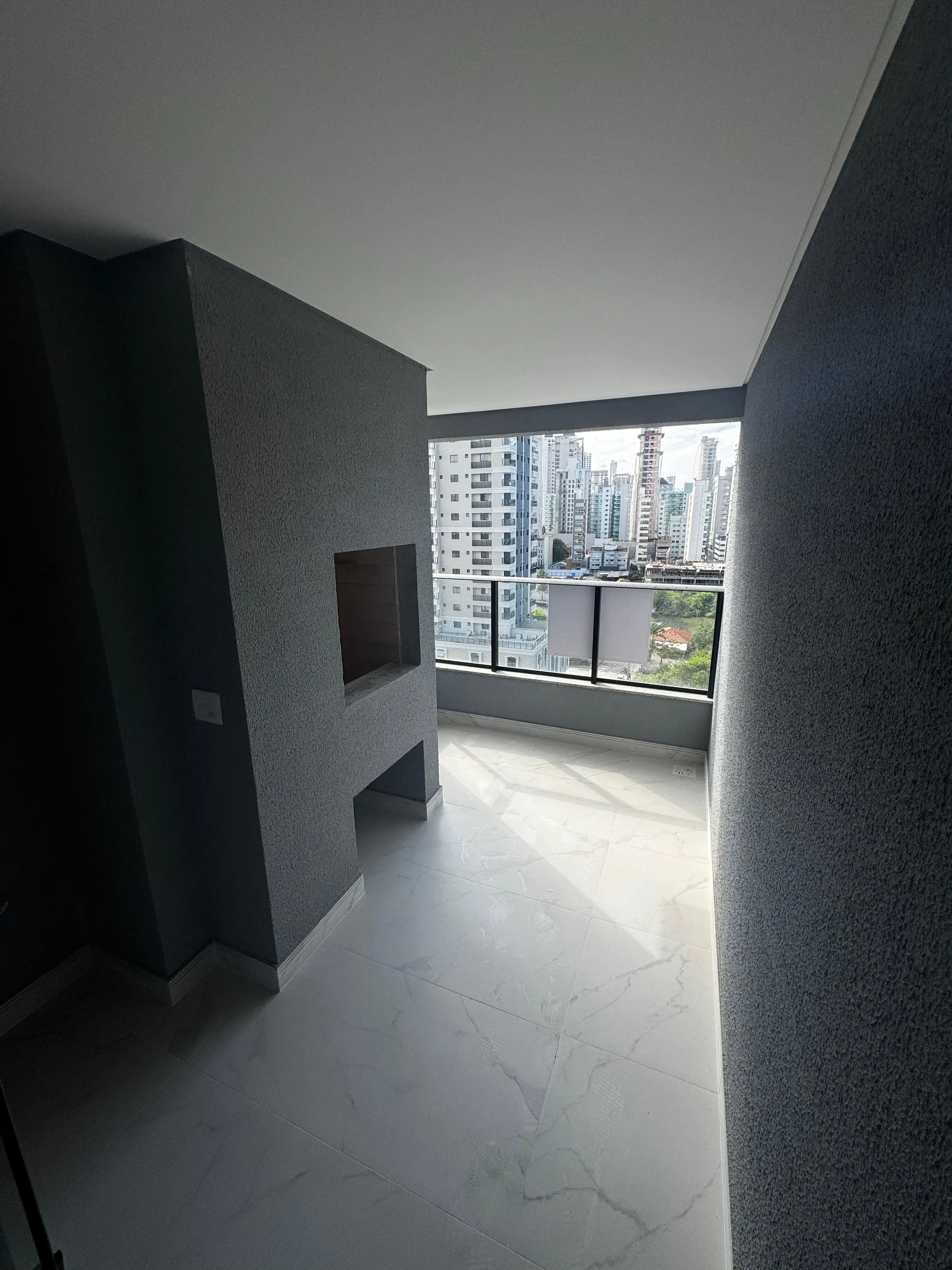 Imagens do imóveis Apartamento com 2 suítes, 2 vagas de garagem no Perequê em Porto Belo