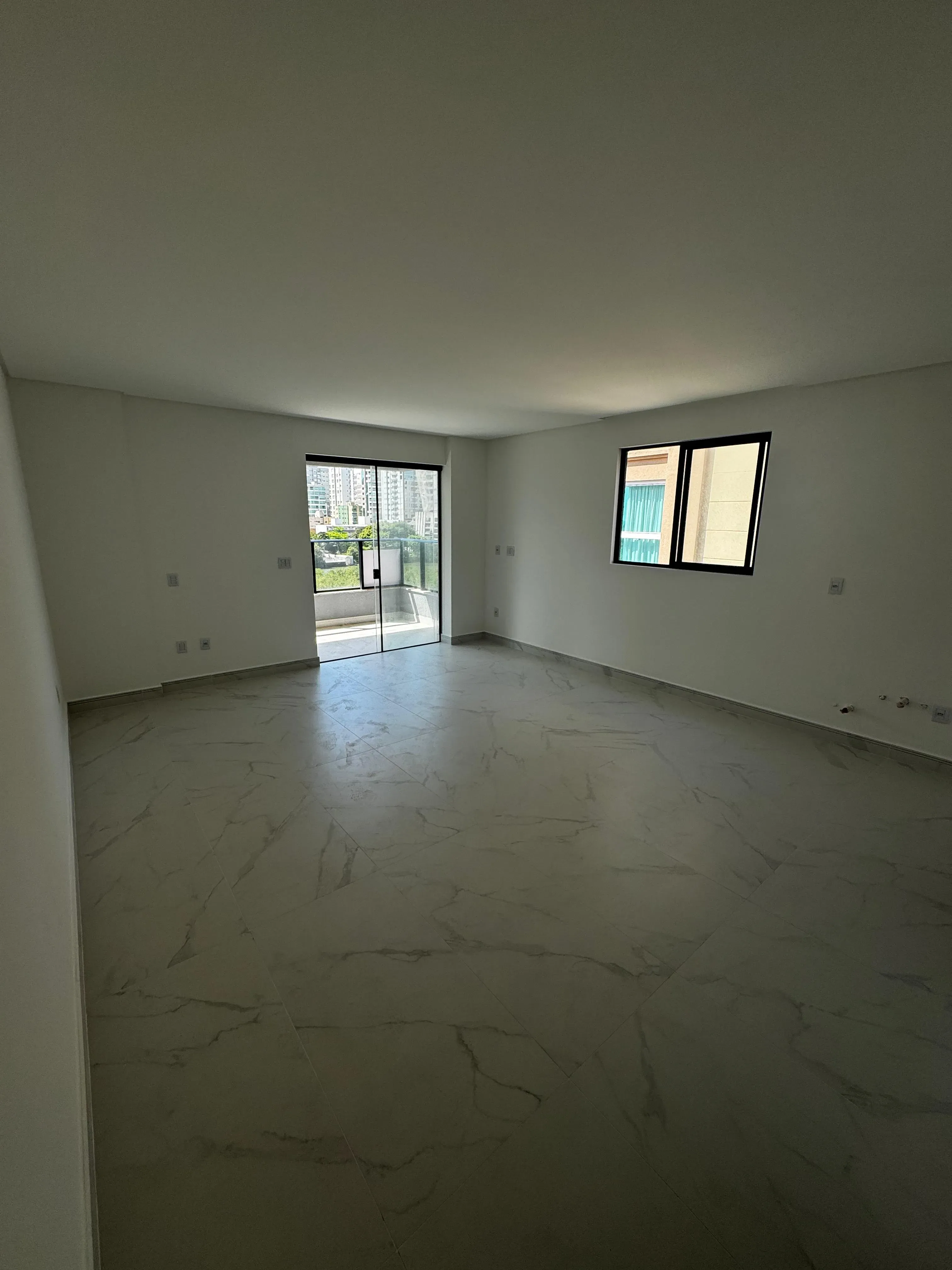 Imagens do imóveis Apartamento com 2 suítes e 2 vagas de garagem, no Perequê em Porto Belo