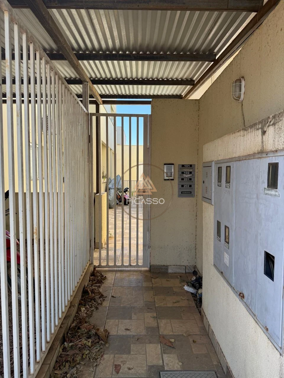 Imagens do imóveis apartamento a venda no bairro buritis III rua calma e bairro ótimo
