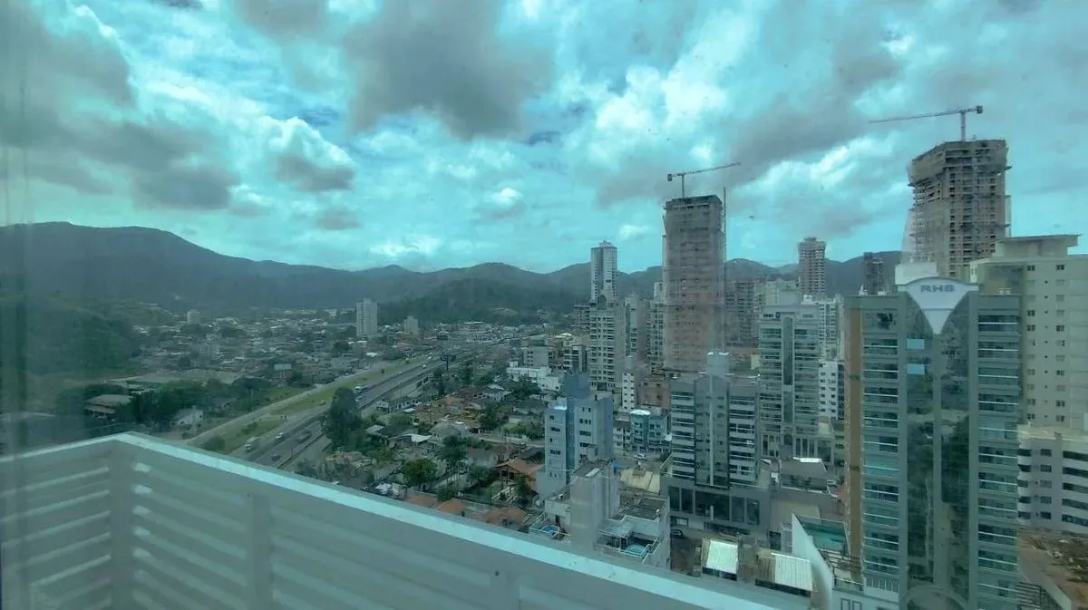 Imagens do imóveis Apartamento com 2 suítes e 2 vagas de garagem, área de lazer completa no Centro de Itapema