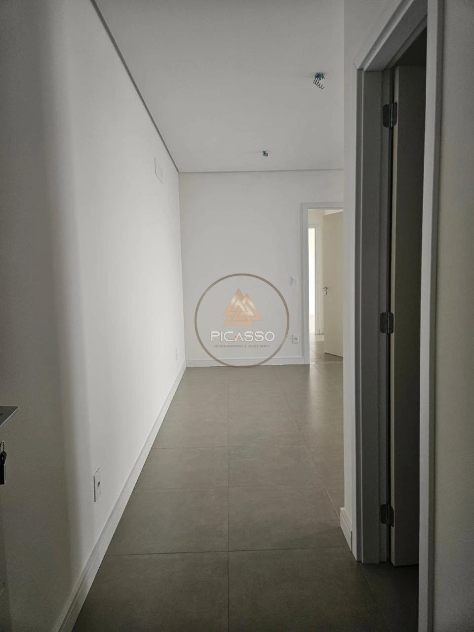Imagens do imóveis Apartamento andar alto, sol da manhã, todo em porcelanato