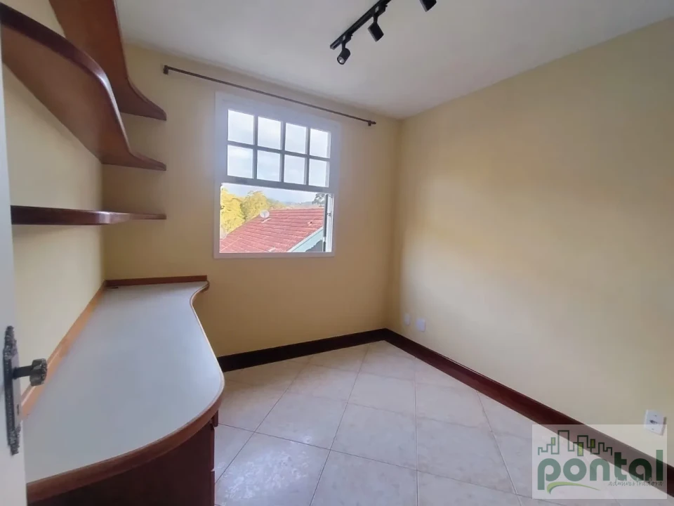 Duplex dos sonhos em um dos condomínios mais desejados da cidade!