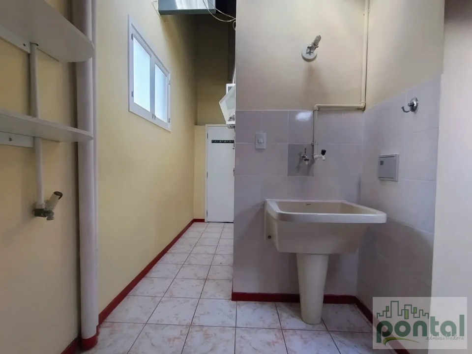 Duplex dos sonhos em um dos condomínios mais desejados da cidade!