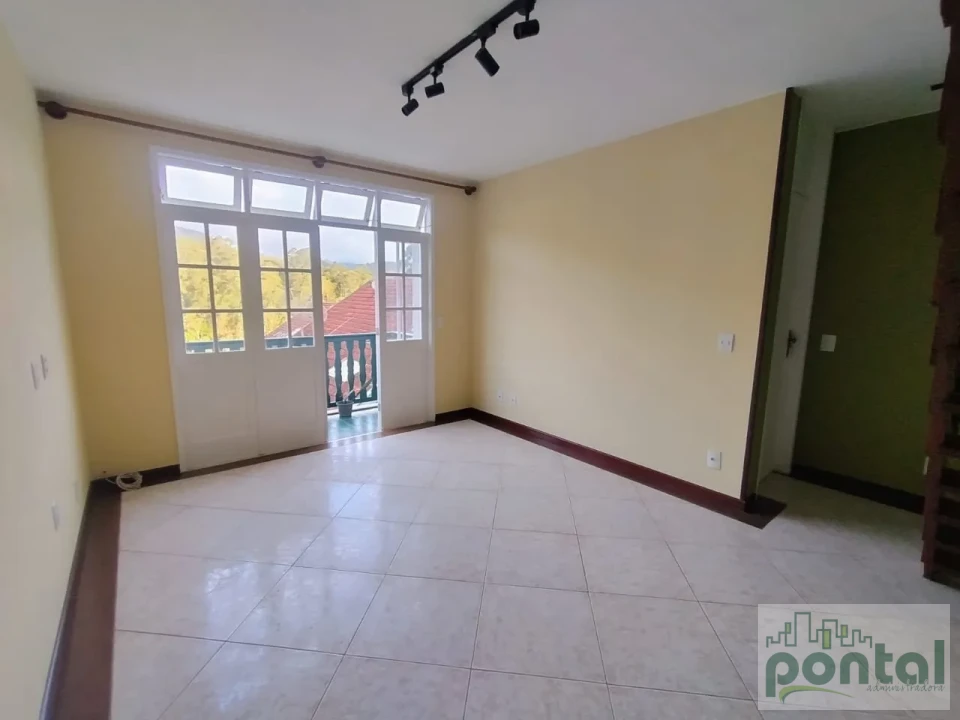Duplex dos sonhos em um dos condomínios mais desejados da cidade!