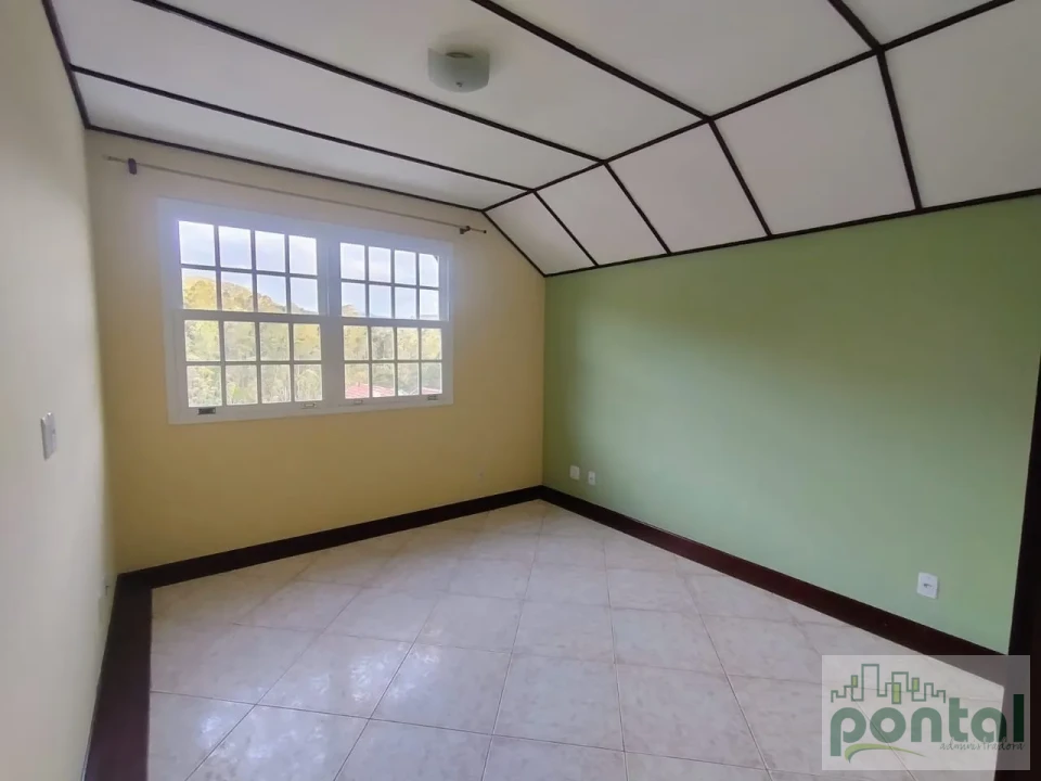 Duplex dos sonhos em um dos condomínios mais desejados da cidade!