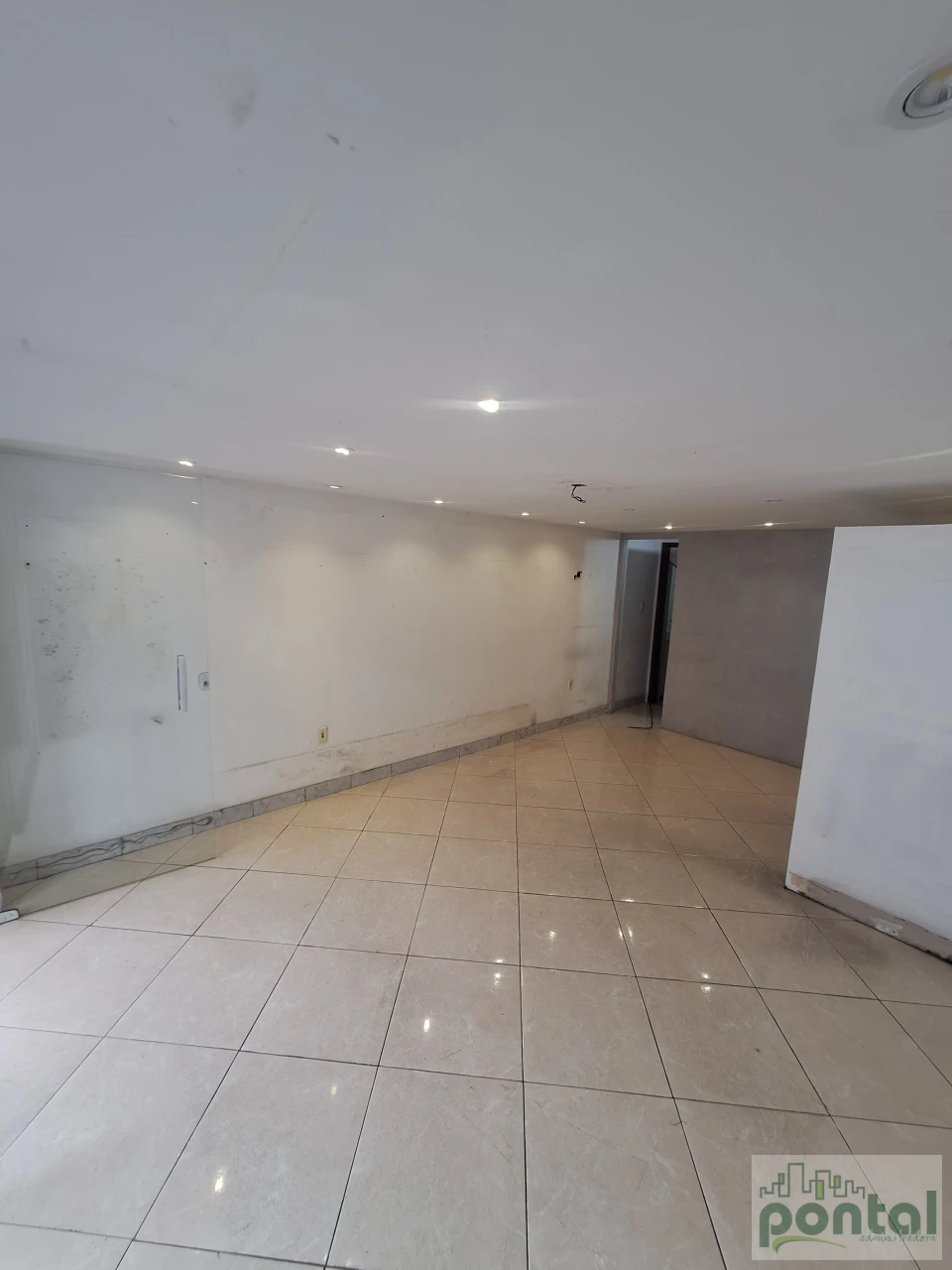 Loja para Locação – Centro, Rua Duque de Caxias, nº 39