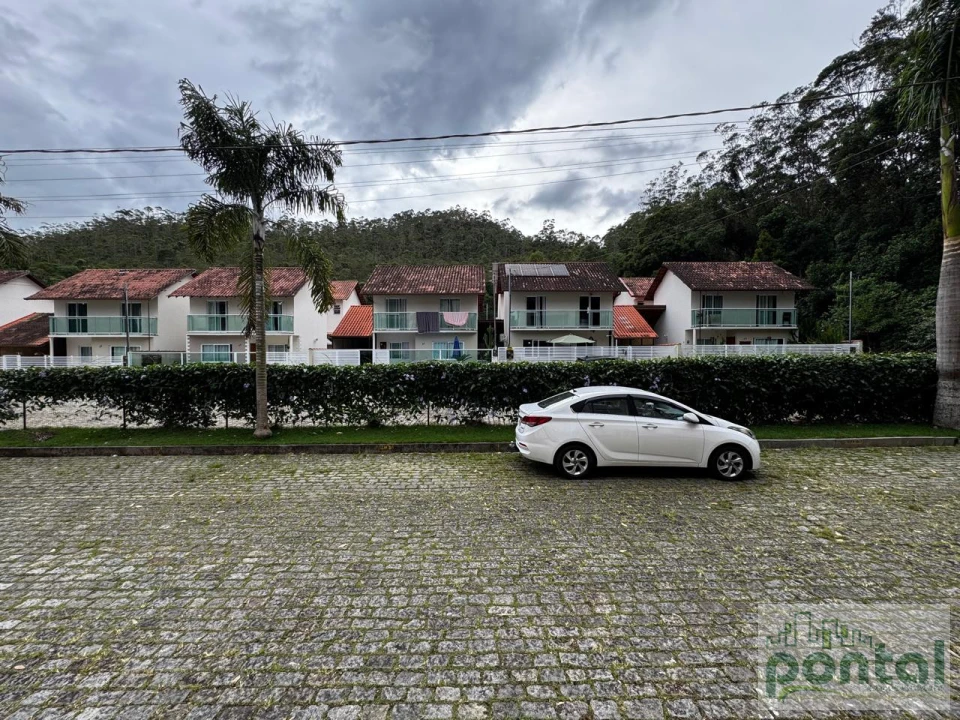 Lindo Apartamento à Venda no Condomínio Oberland ,Nova Friburgo