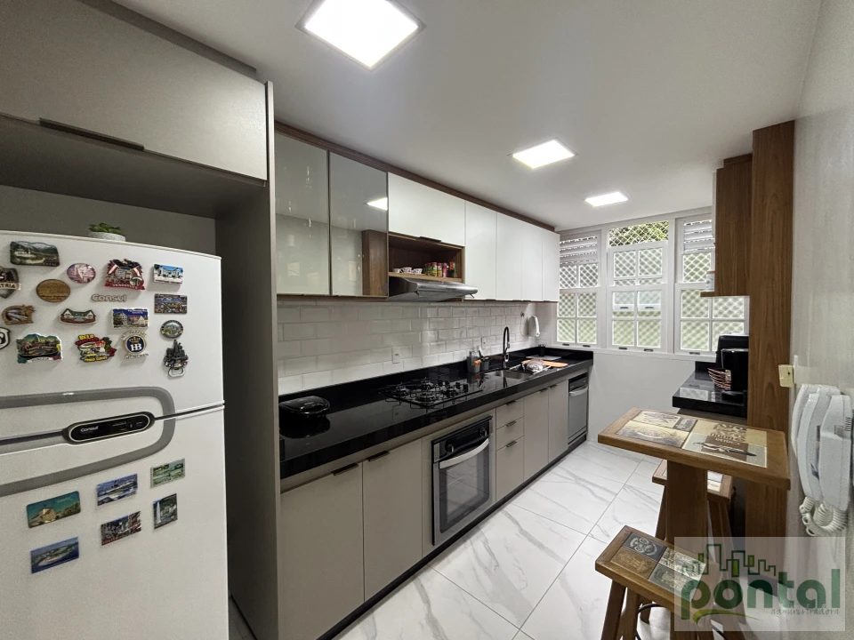 Excelente Apartamento Duplex À Venda Condomínio Serraville ,Nova Friburgo