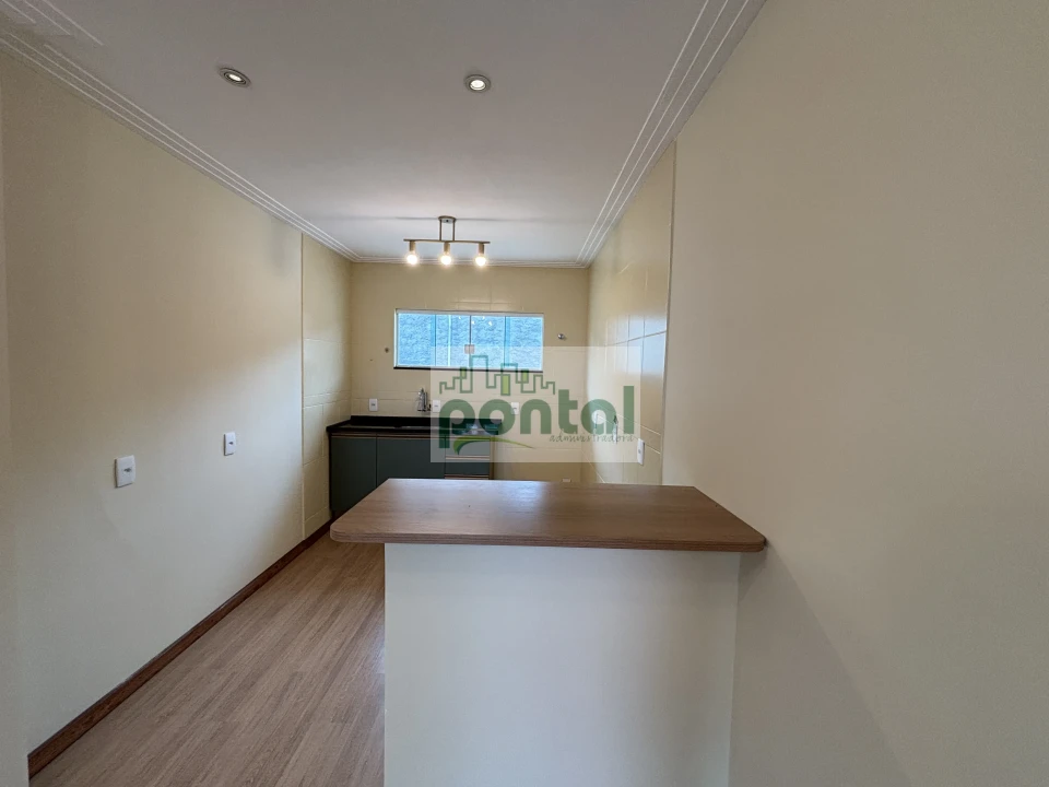 Imagens do imóveis Casa a venda 2 quartos, toda reformada e com vista privilegiada no Cascatinha