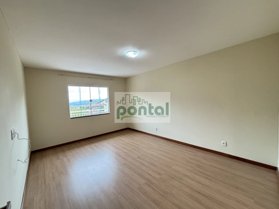 Imagens do imóveis Casa a venda 2 quartos, toda reformada e com vista privilegiada no Cascatinha