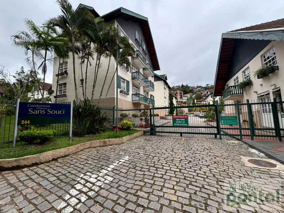 Apartamento À Venda - Condomínio Chácara Sans Souci Nova Friburgo
