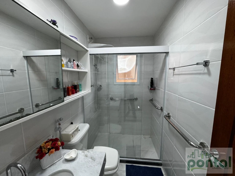 Lindo Apartamento à Venda no Condomínio Oberland ,Nova Friburgo