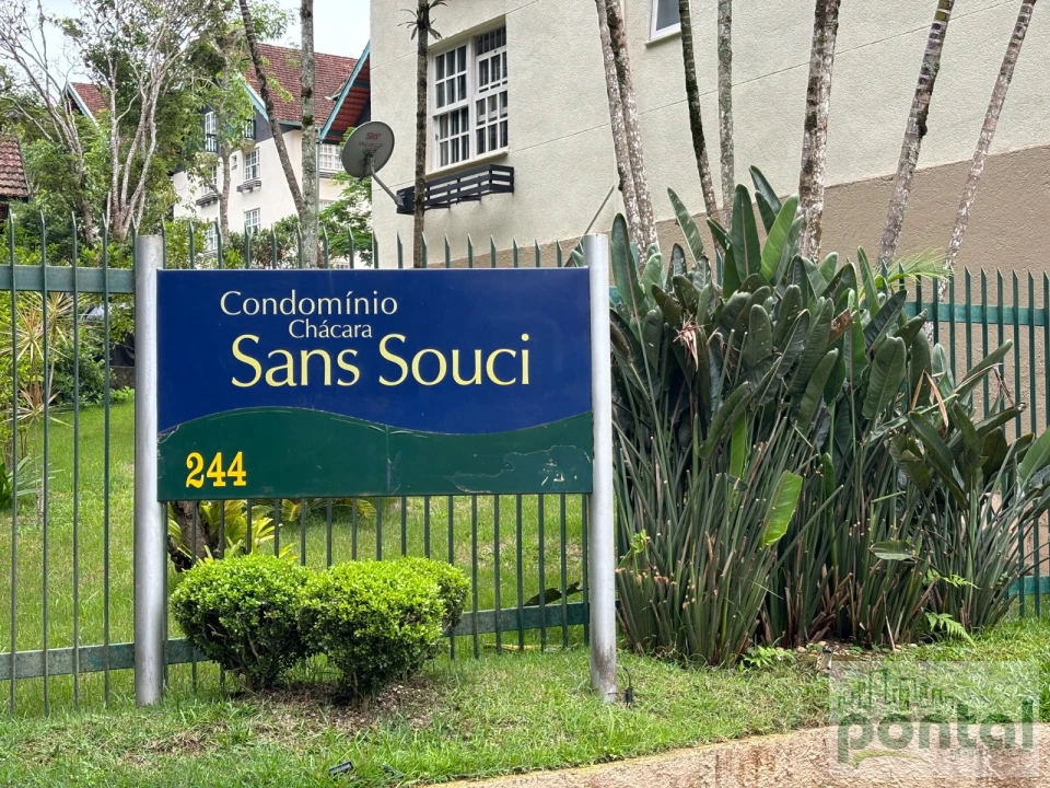 Apartamento À Venda - Condomínio Chácara Sans Souci Nova Friburgo