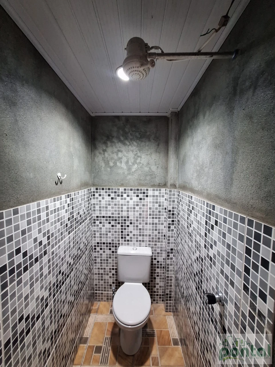 Ampla Casa com Quintal, Churrasqueira e Sauna
