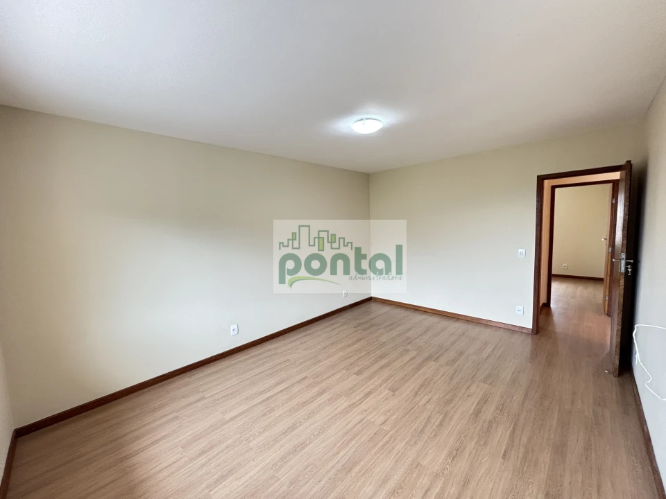 Imagens do imóveis Casa a venda 2 quartos, toda reformada e com vista privilegiada no Cascatinha
