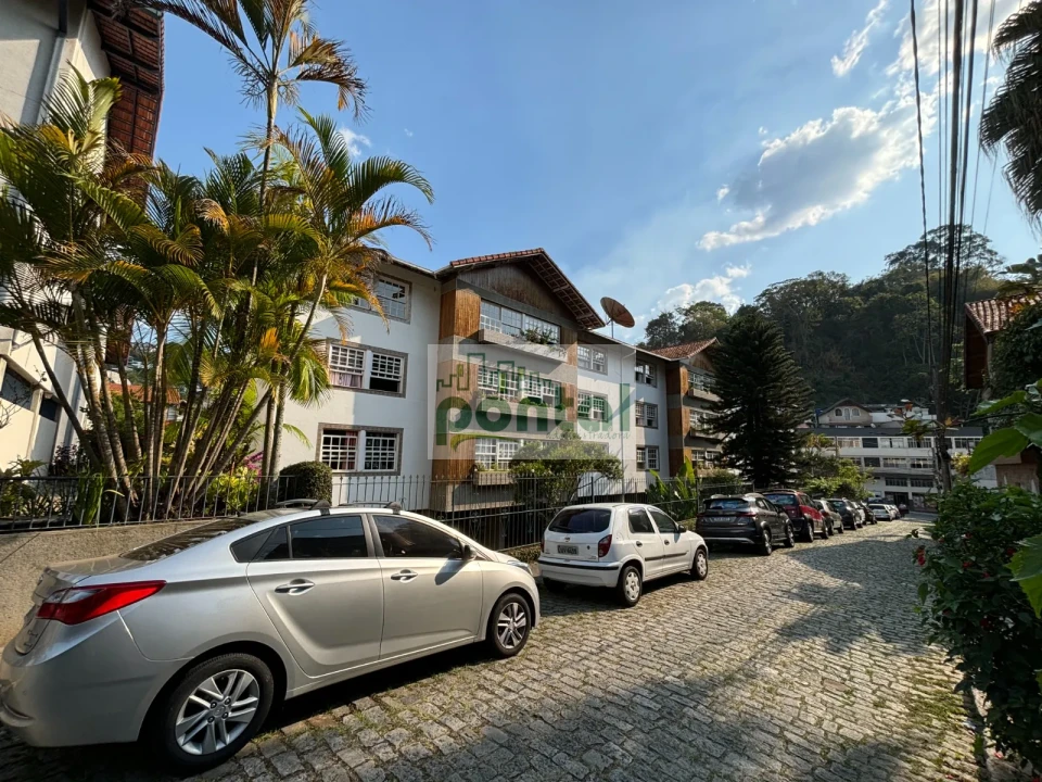 Imagens do imóveis Apartamento de 3 Quartos nas Braunes, Praticamente no Centro — Apenas 200m da Avenida Alberto Braune