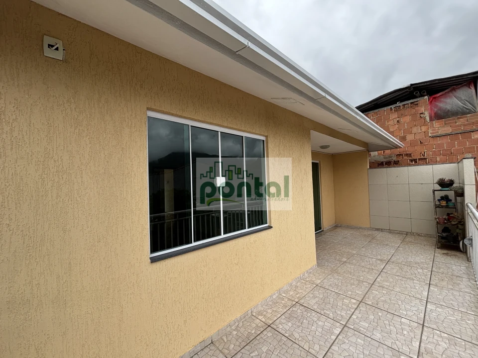 Imagens do imóveis Casa a venda 2 quartos, toda reformada e com vista privilegiada no Cascatinha