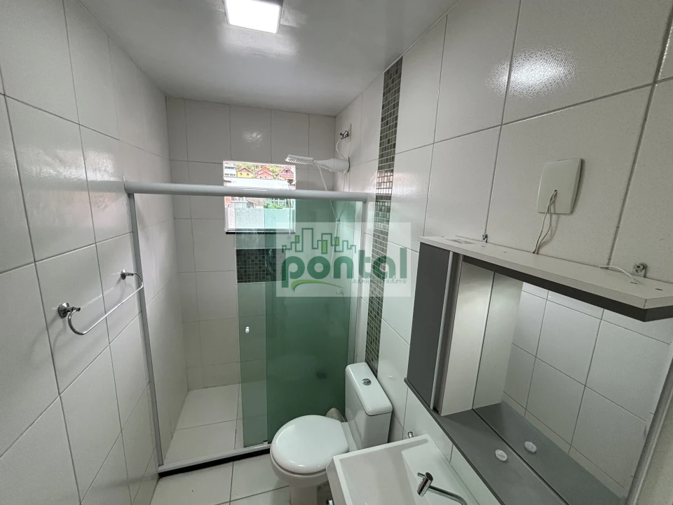 Imagens do imóveis Casa a venda 2 quartos, toda reformada e com vista privilegiada no Cascatinha