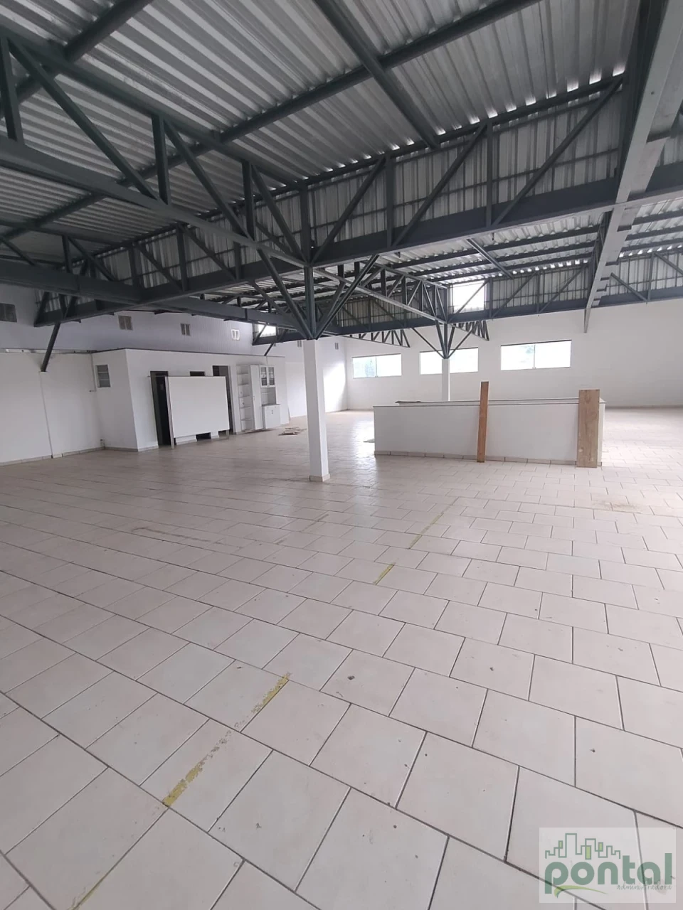 Galpão Comercial Para Alugar Jardinlândia Nova Friburgo