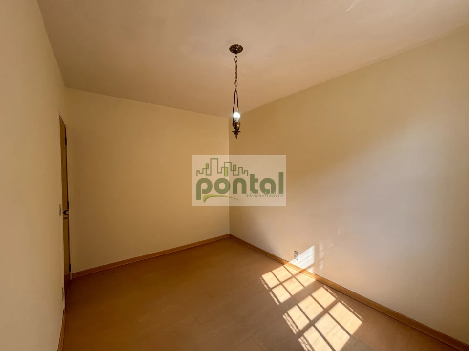 Imagens do imóveis Apartamento de 3 Quartos nas Braunes, Praticamente no Centro — Apenas 200m da Avenida Alberto Braune
