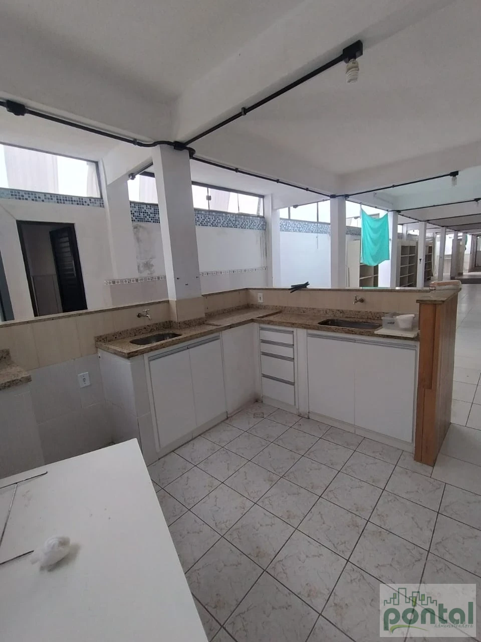 Imagens do imóveis Comercial Para Alugar Jardinlândia Nova Friburgo