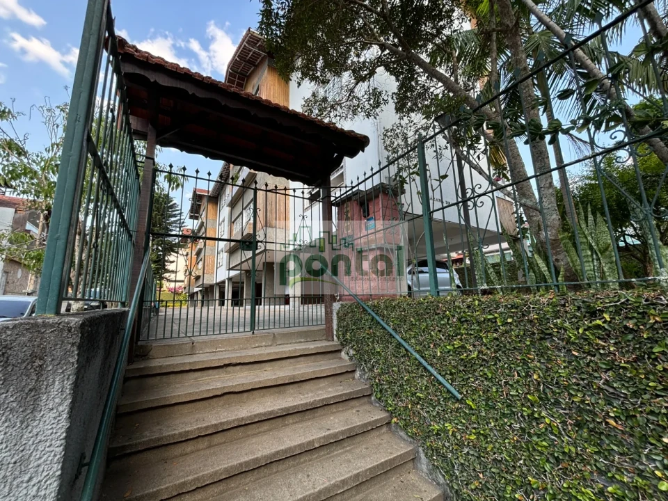 Imagens do imóveis Apartamento de 3 Quartos nas Braunes, Praticamente no Centro — Apenas 200m da Avenida Alberto Braune