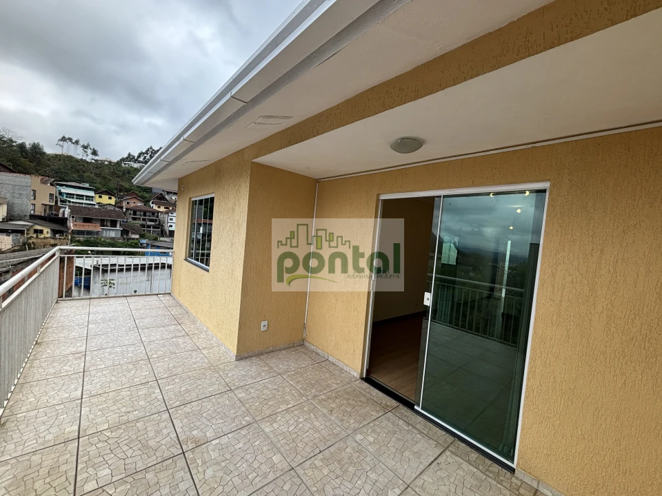 Imagens do imóveis Casa a venda 2 quartos, toda reformada e com vista privilegiada no Cascatinha