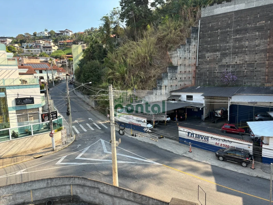 Imagens do imóveis Apartamento de 3 Quartos nas Braunes, Praticamente no Centro — Apenas 200m da Avenida Alberto Braune