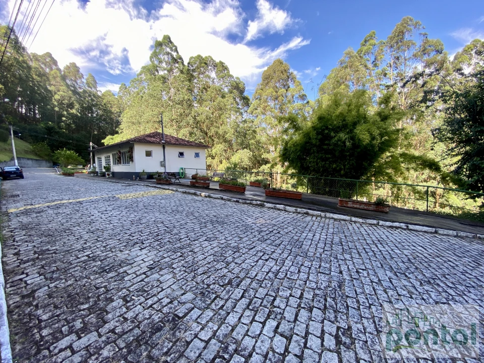 Apartamento à venda Cascatinha - Nova Friburgo