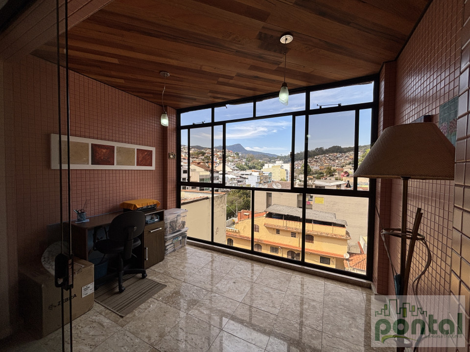 Apartamento Á Venda Edifício Antonio Carestiato Nova Friburgo