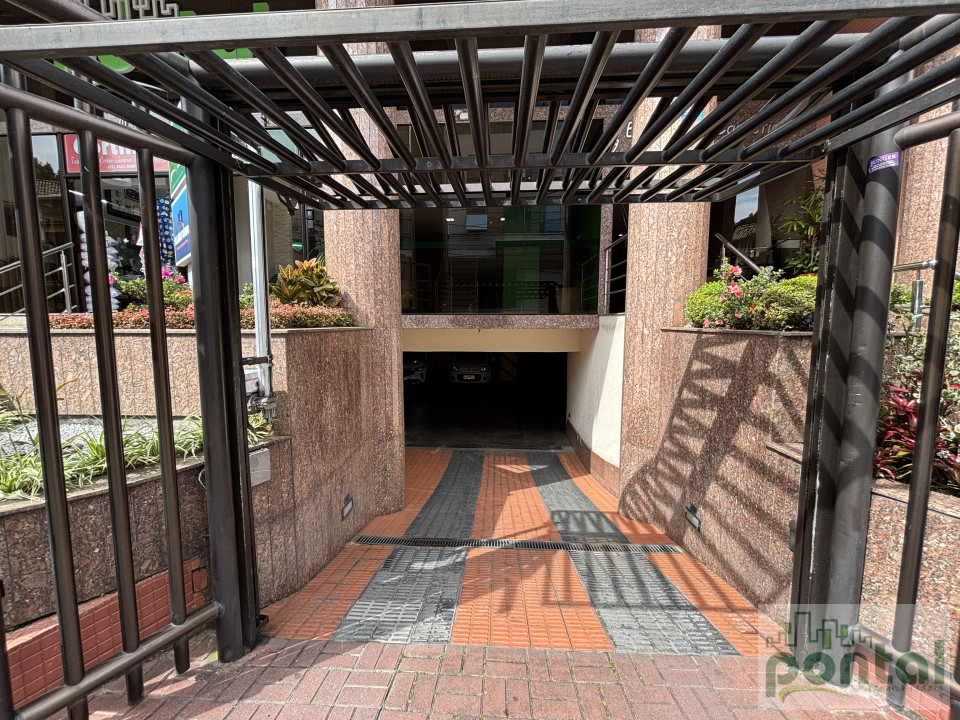 Apartamento Á Venda Edifício Antonio Carestiato Nova Friburgo